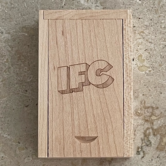 NWOT Portlandia Branded Wooden Holder - Picture 4 of 7